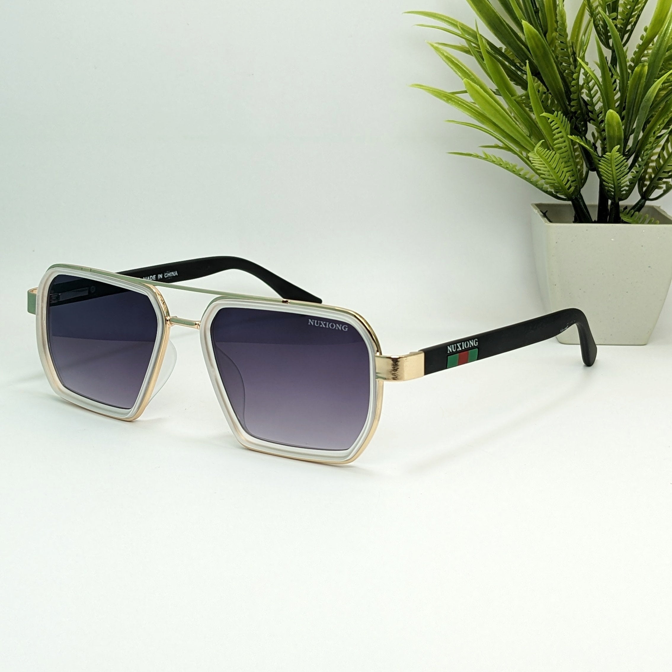 NUXIONG Modern Gold-Tone Square Sunglasses